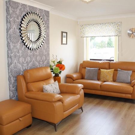 City Centre Town House With Riverside Views And Free Parking 1Bak York Exterior foto